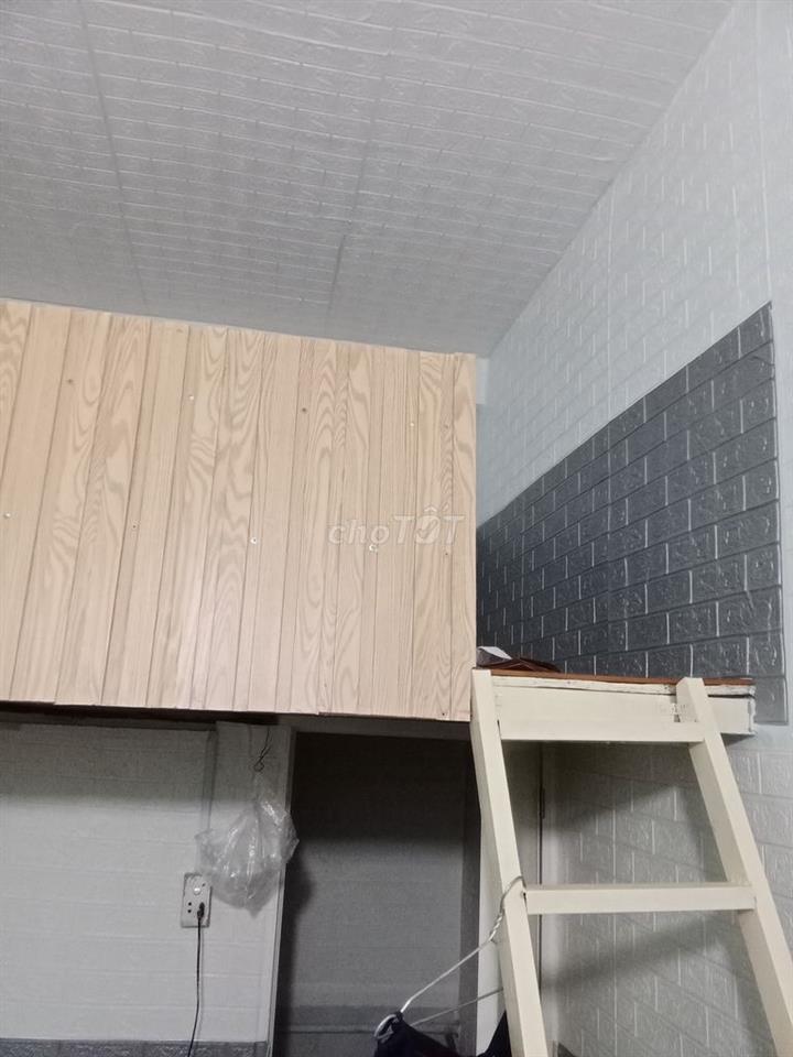 Cần tìm 01 bạn nam ở ghép , ưu tiên người làm công ty , văn phòng ...