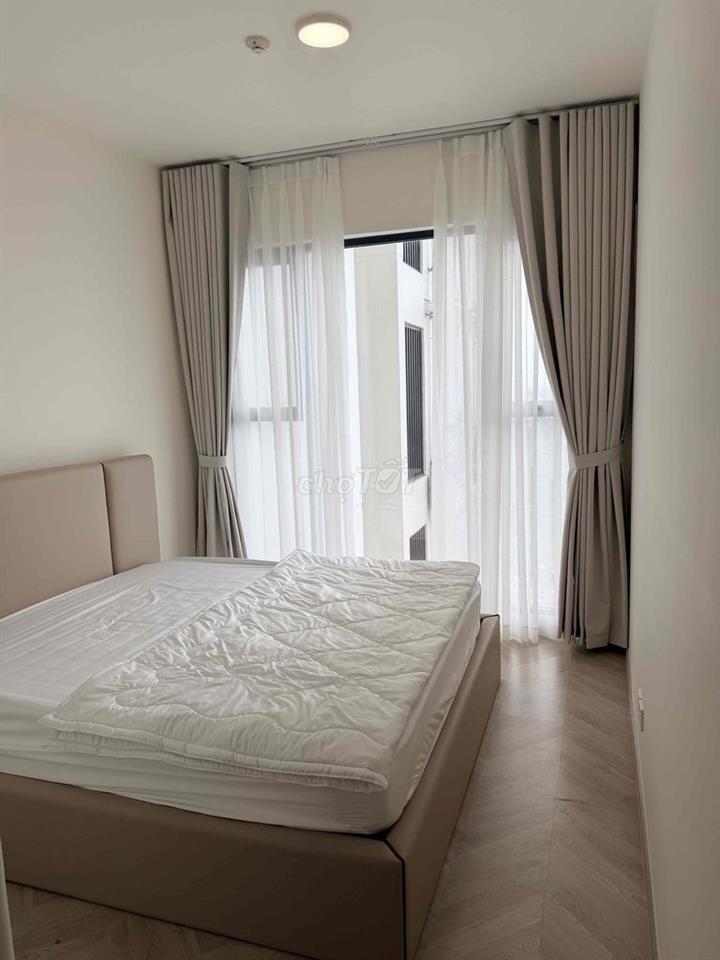 Căn 2PN toà B Lumier nội thất cao cấp mới 100% giá 15tr
