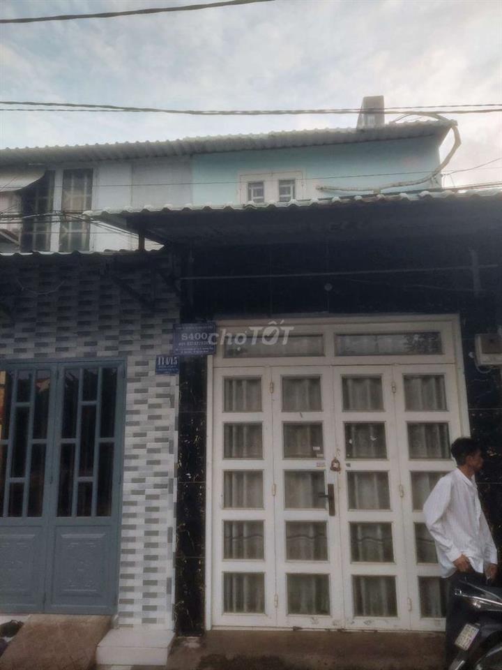 cần bán nhà