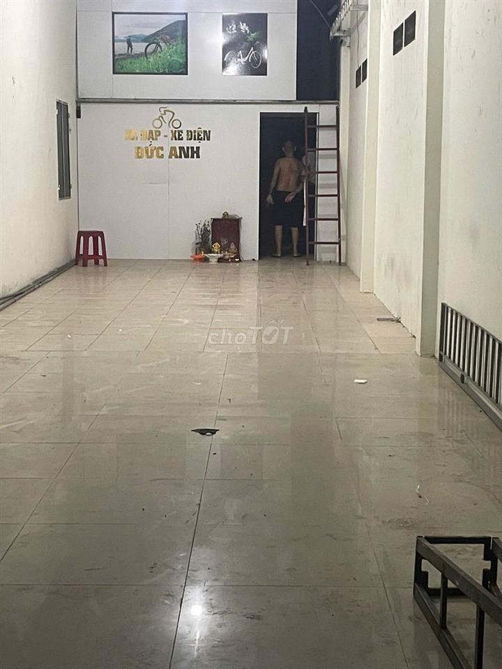 Cho thuê MB Kinh doanh, 4 x 20m, Giá 7ttr/ tháng