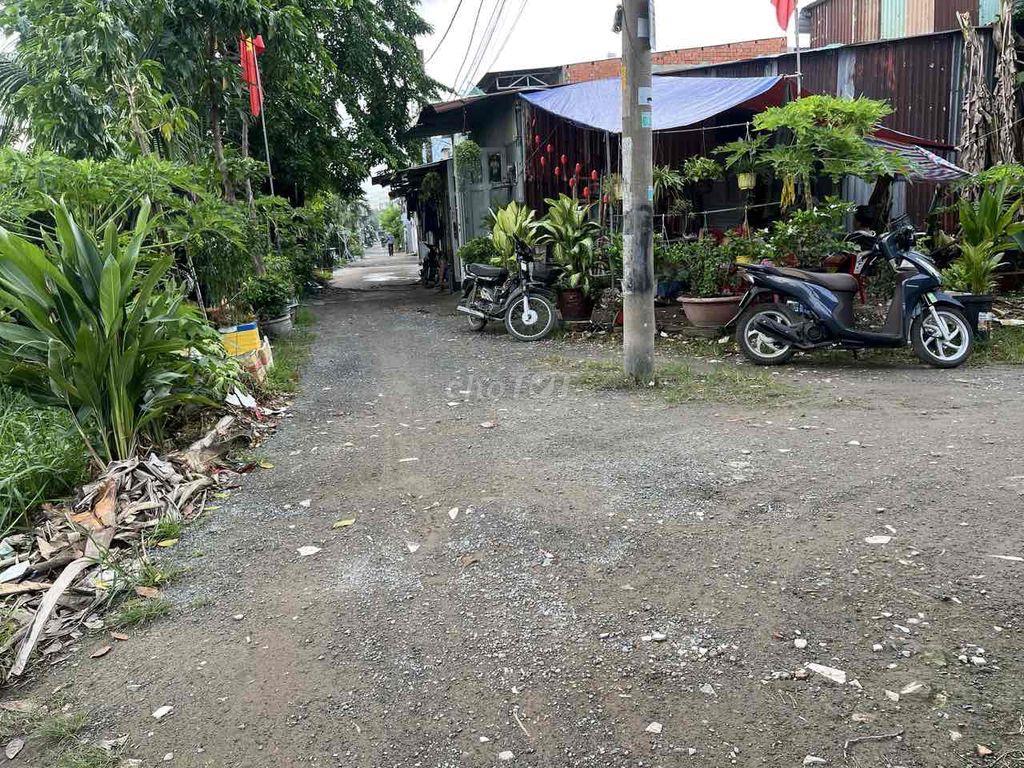 CHO THUÊ MẶT BẰNG LÀM KHO GẦN 100M2