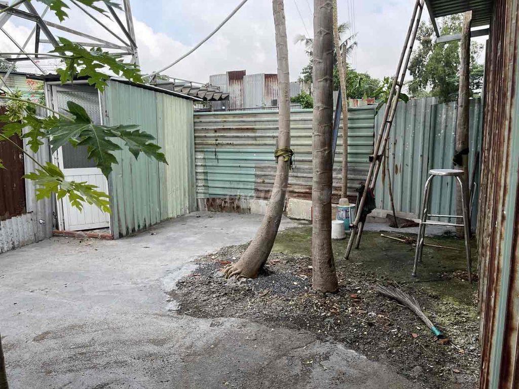 CHO THUÊ MẶT BẰNG LÀM KHO GẦN 100M2