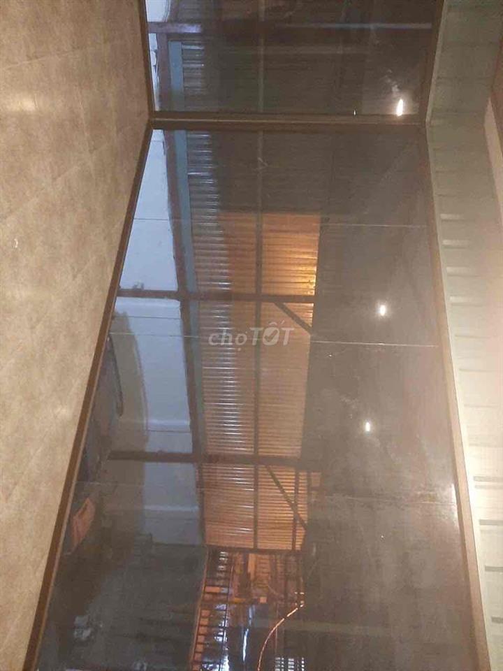 Ở ghép nguyên căn 10x30 hẻm xe hơi
