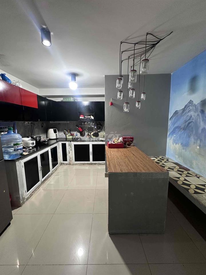 SHARE 1 PHÒNG TRONG NHÀ NGUYÊN CĂN