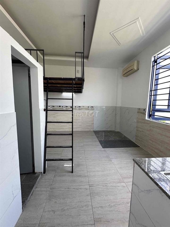 Trống 2 phòng ngay cổng chính Vạn Phúc City