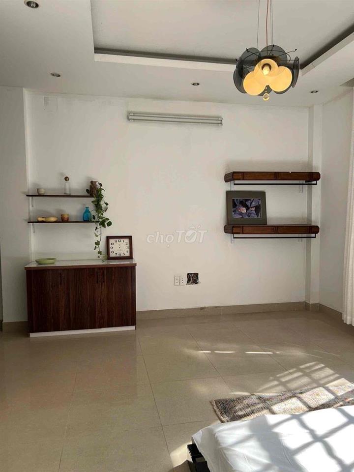 Phòng trọ full nội thất nằm trong khu dân cư cách gigamall 10 phút
