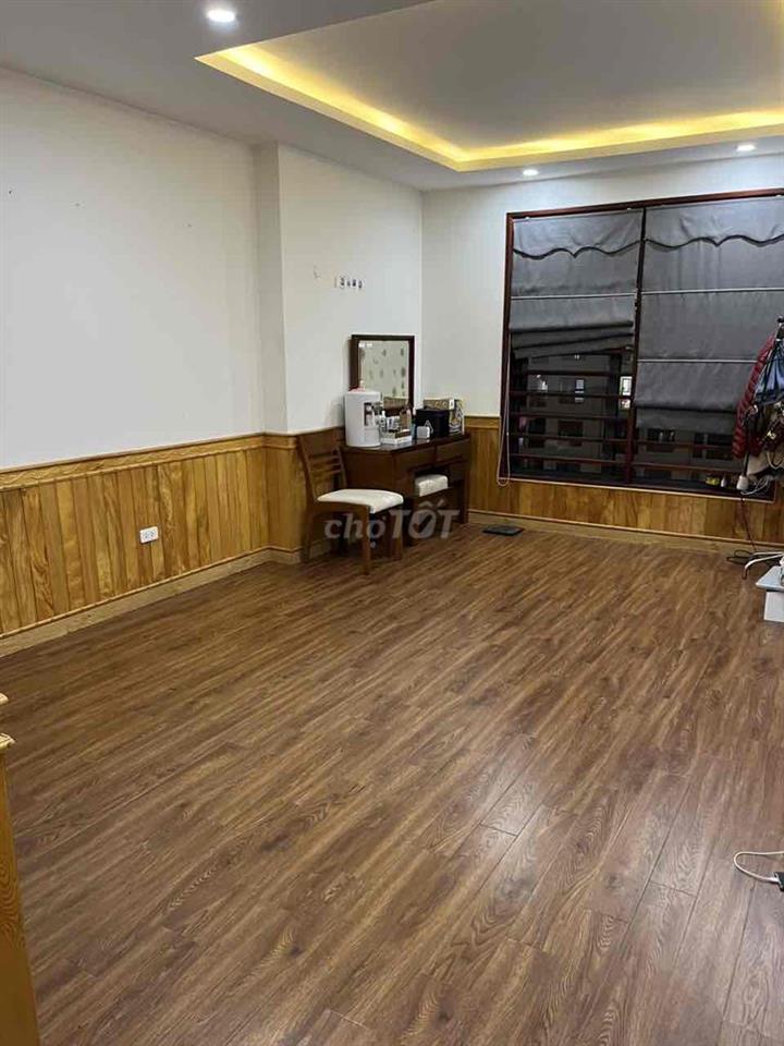 cần cho thuê căn hộ , ưu tiên gia đình thuê