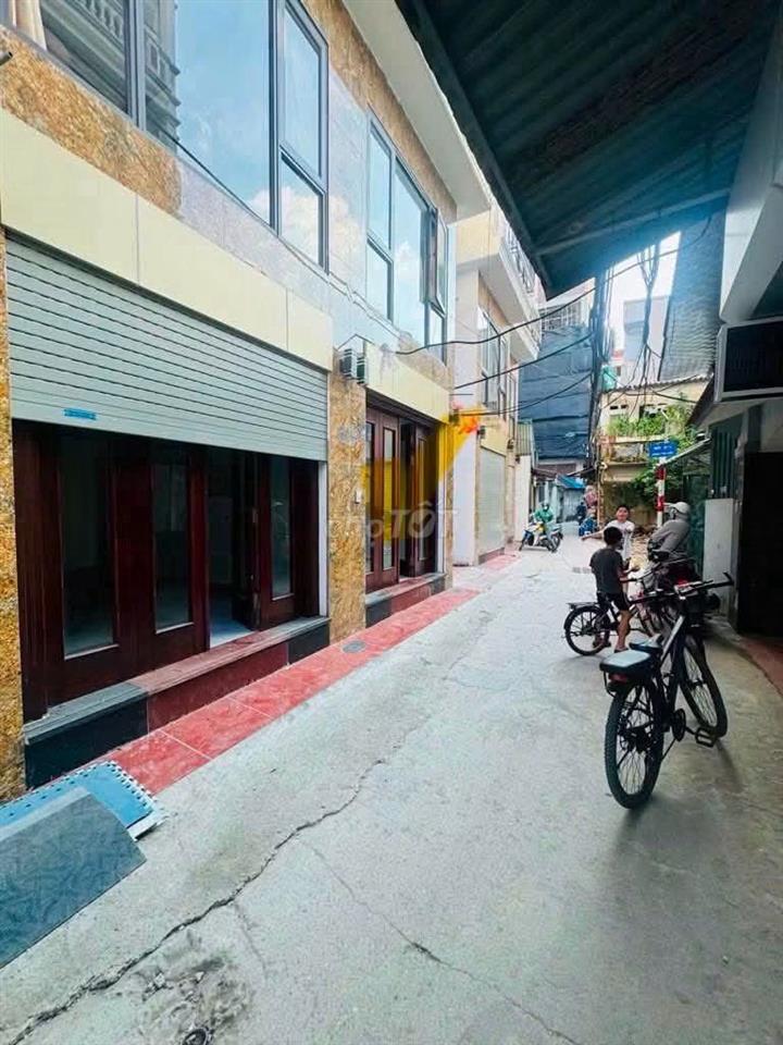  Bán nhà ngõ 281 Phú Diễn lô góc ngõ thông - oto