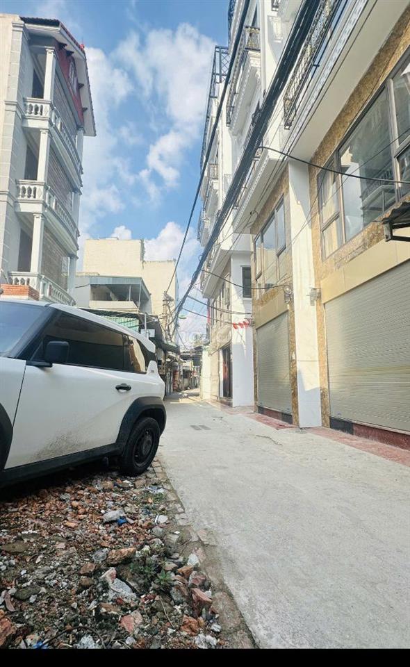 Bán nhà ngõ 281 Phú Diễn lô góc - oto- chính chủ