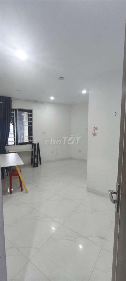 cho thuê ccmn 2 ngủ Q đống đa