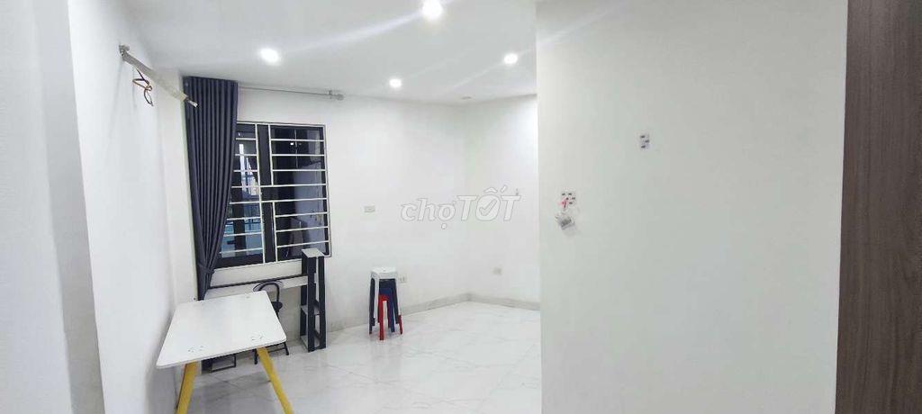 Cho thuê chung cư Mini q đống đa
