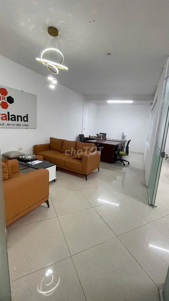 CHO THUÊ VĂN PHÒNG HƠN 70M² – MẶT PHỐ ĐƯỜNG LÁNG, NGÃ TƯ SỞ