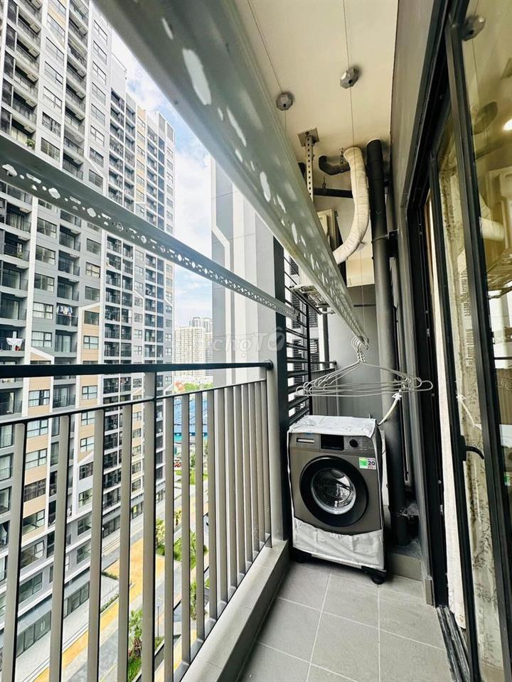 Thuê 1PN+1 The Beverly thoáng mát, setup góc làm việc xịn xò 8tr