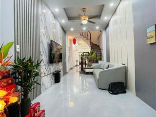 Chính chủ tôi cần bán nhà Ngõ quỳnh (thoáng 2 mặt trước sau,ngõ rộng)