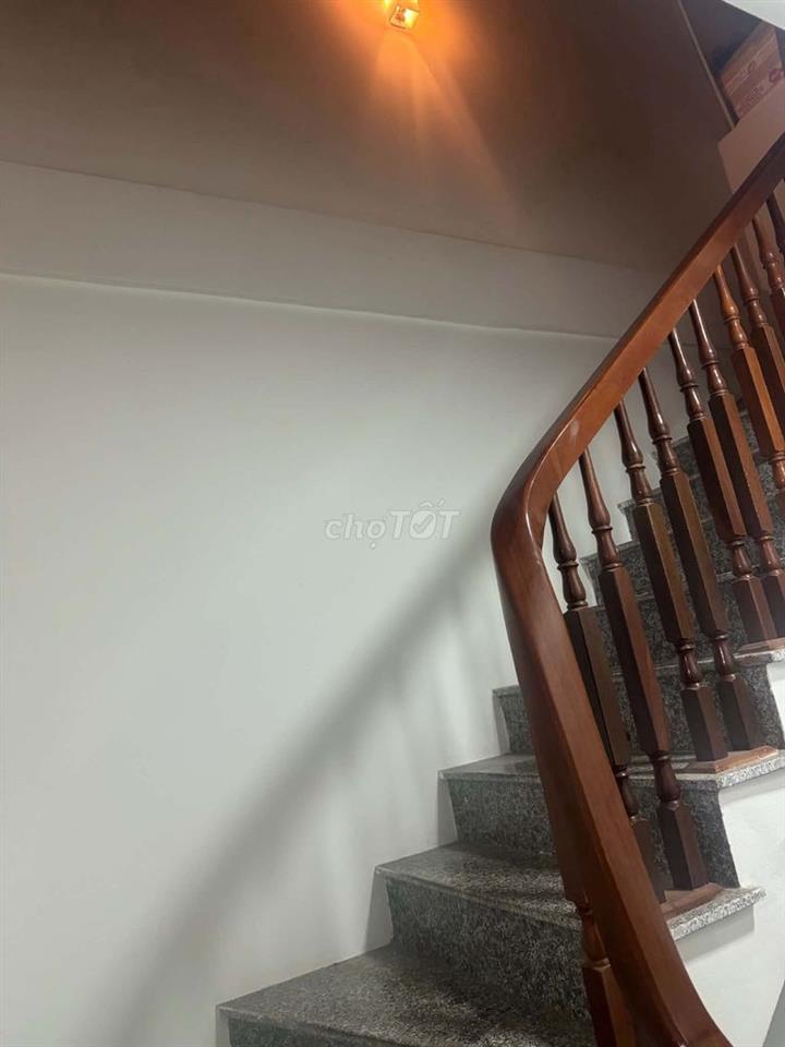 Cần bán nhà tam trinh, vị trí đắc địa đi ra đường lớn tam trinh