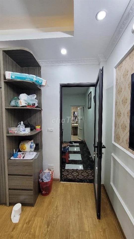 Cần bán nhà tam trinh, vị trí đắc địa đi ra đường lớn tam trinh