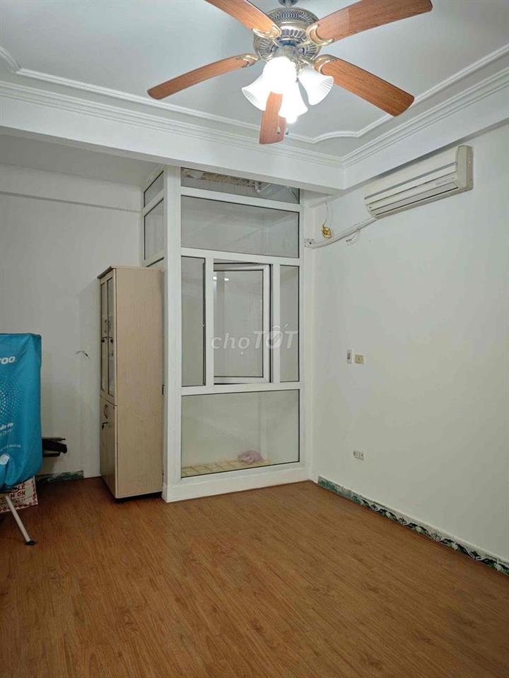 Chính chủ cho thuê căn nhà Ngõ 56 Phố Tứ Liên, Hà Nội