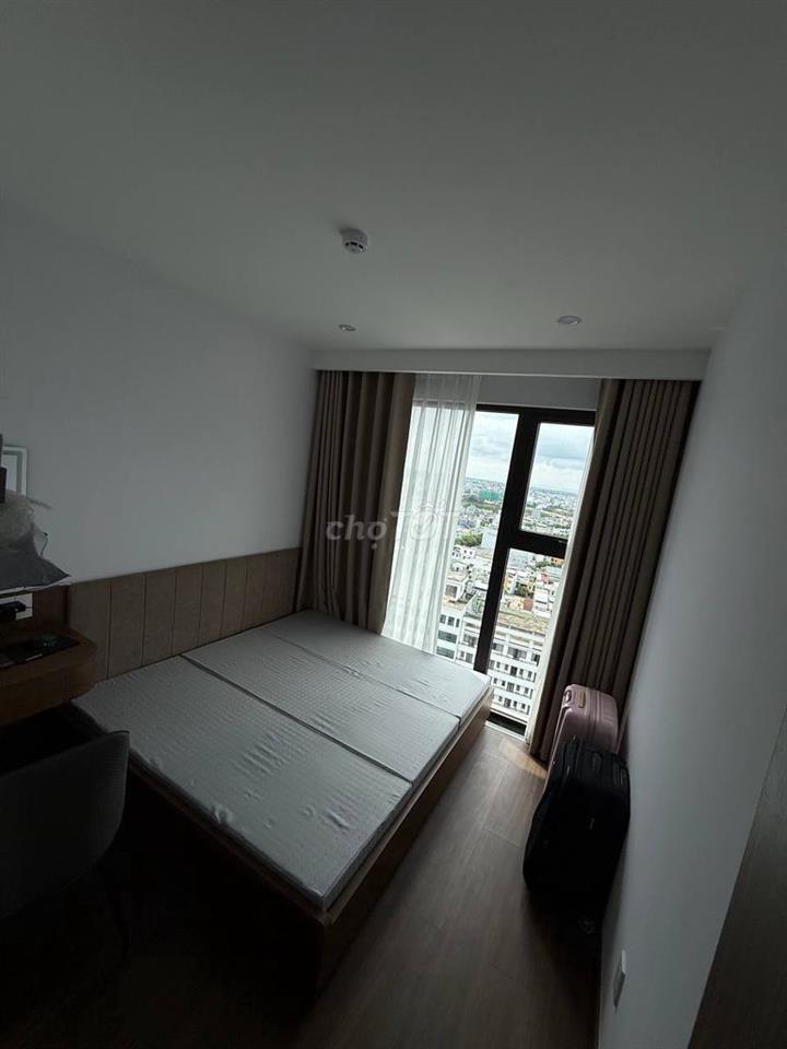 2-BEDROOM APARTMENT FOR RENT IN VISTA RESIDENCE