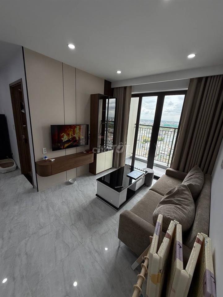 2-BEDROOM APARTMENT FOR RENT IN VISTA RESIDENCE