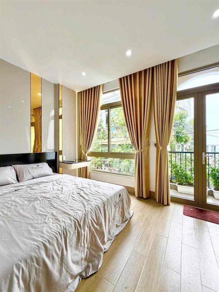 Nhà Có Hồ Bơi Đẹp full Nội Thất Ngay Trung Tâm , Kiệt Trần Cao Vân