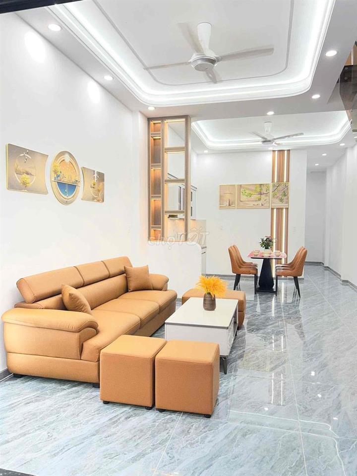 Nhà 1 trệt 1 lầu Cách ĐT 743 Nguyễn Văn Luông 200m đường ô tô7m
