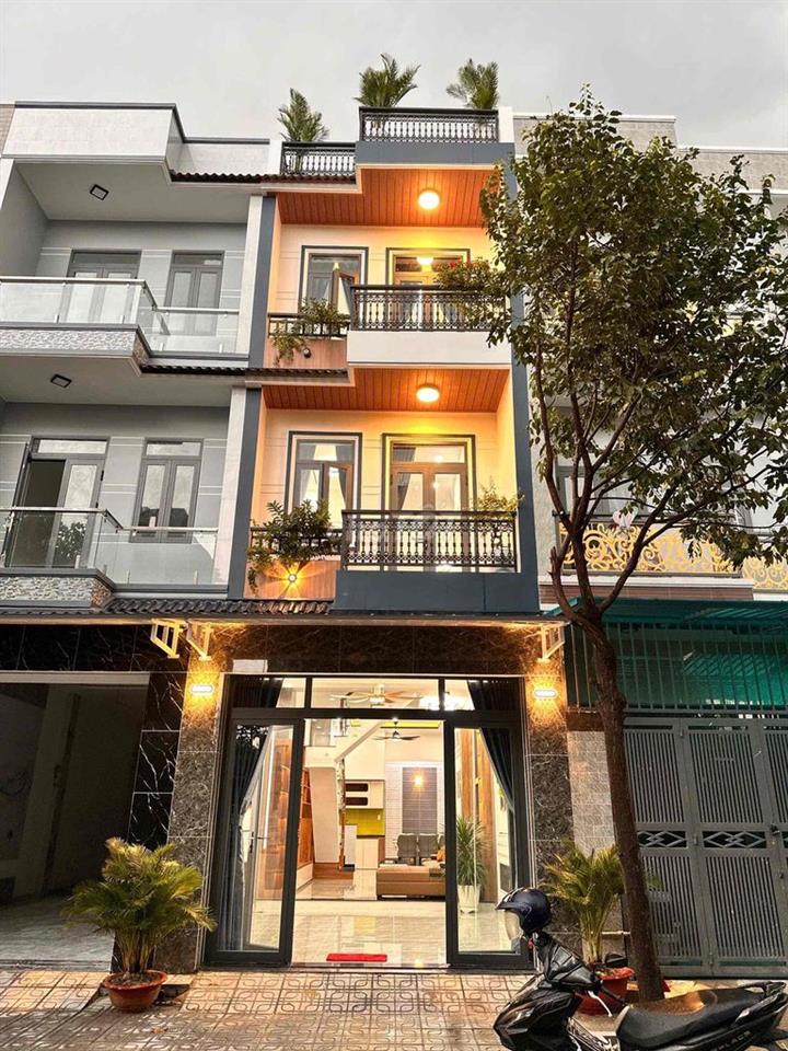 🔥 NHÀ ĐẸP TRUNG TÂM DĨ AN – 5,8 TỶ TL 📍 Gần Chợ Dĩ An 1 – Ngã 3 Cây Đ