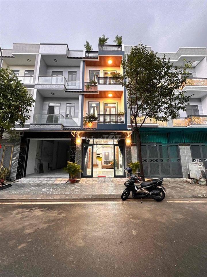 🔥 NHÀ ĐẸP TRUNG TÂM DĨ AN – 5,8 TỶ TL 📍 Gần Chợ Dĩ An 1 – Ngã 3 Cây Đ