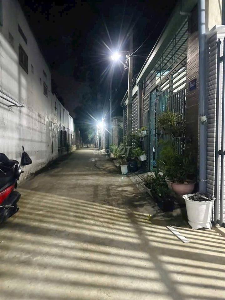Cho thuê nhà ở gần ngã 4 Sở Sao
