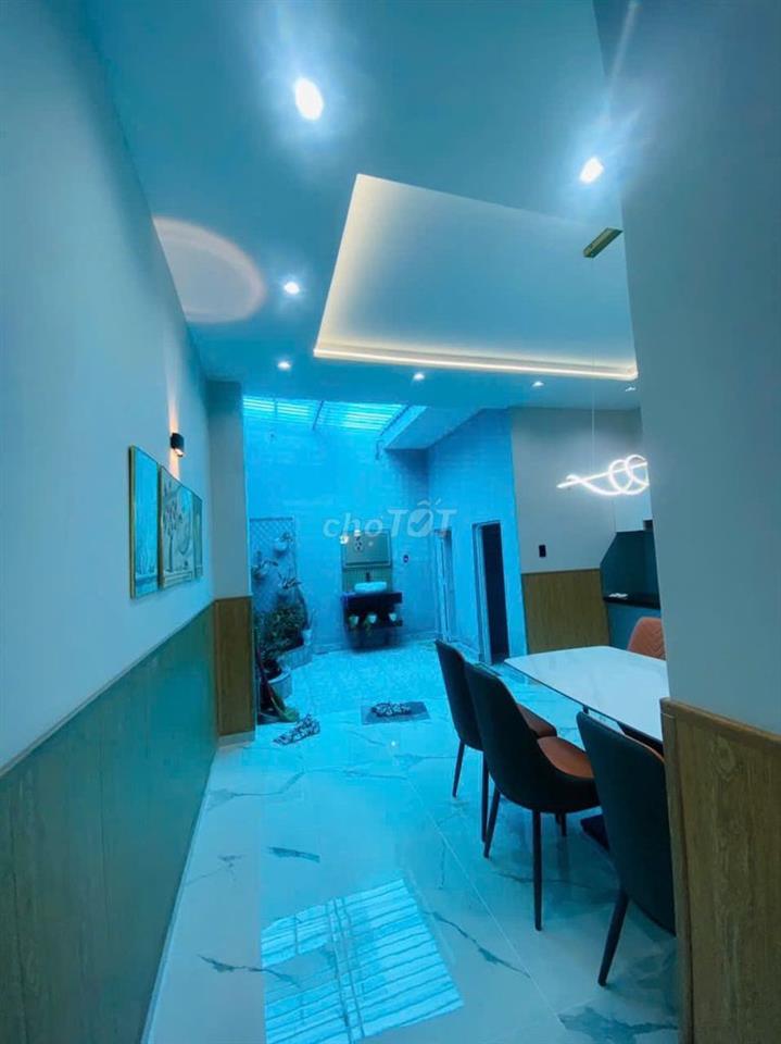 Cho thuê nhà ở gần ngã 4 Sở Sao