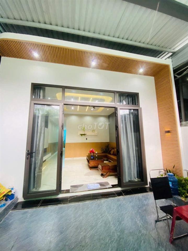 Cho thuê nhà ở gần ngã 4 Sở Sao