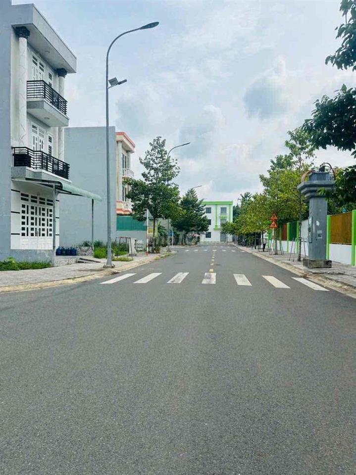 Bán căn nhà Chính Chủ ở Chợ Vĩnh Tân 2ty2 Thương lượng