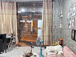 Mặt bằng kinh doanh+ ở sát chợ Hoàng Gia