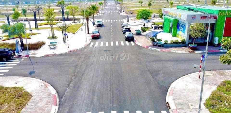 Cần bán gấp lô đất 70m2, MT DT741, gần kcn visip 2, sổ riêng.
