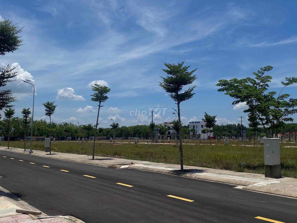 Cần bán gấp lô đất 70m2, MT DT741, gần kcn visip 2, sổ riêng.