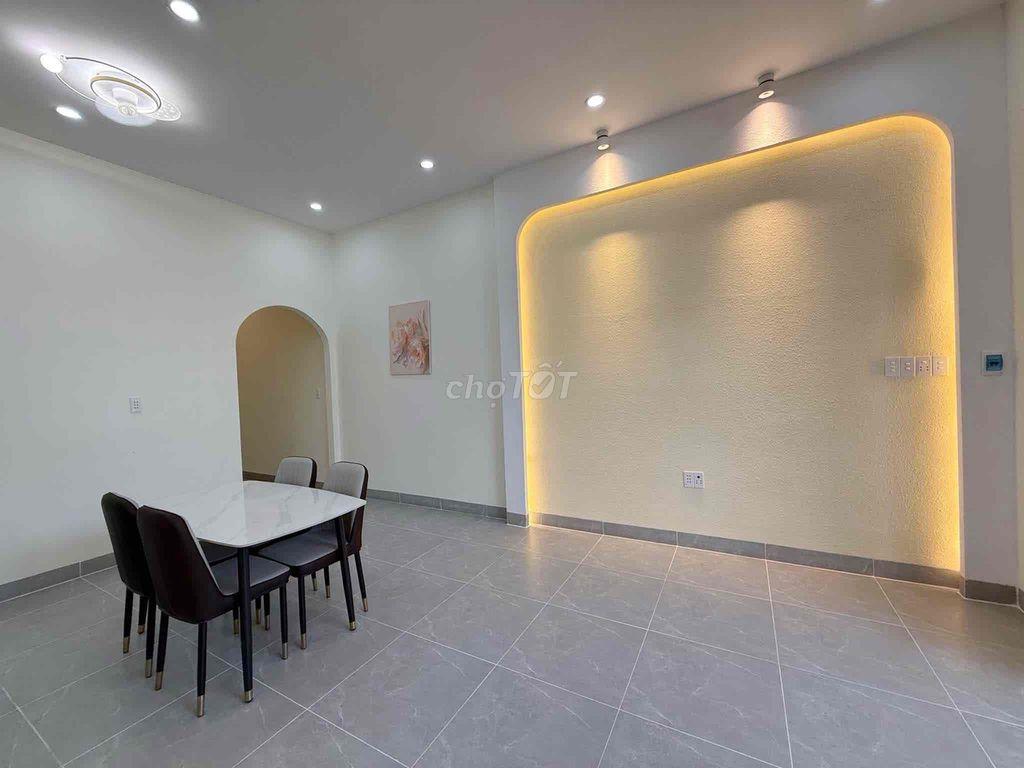 cần bán nhà đẹp - vị trí đẹp