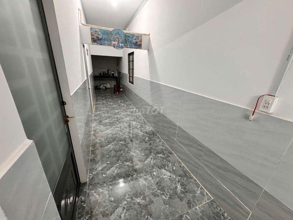 Kẹt tiền cần bán gấp căn nhà 6x20 full thổ sổ riêng, đang cho thuê4tr5