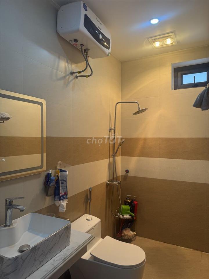 Nhà 4 tầng đẹp long lanh, trung tâm Quận Hải An