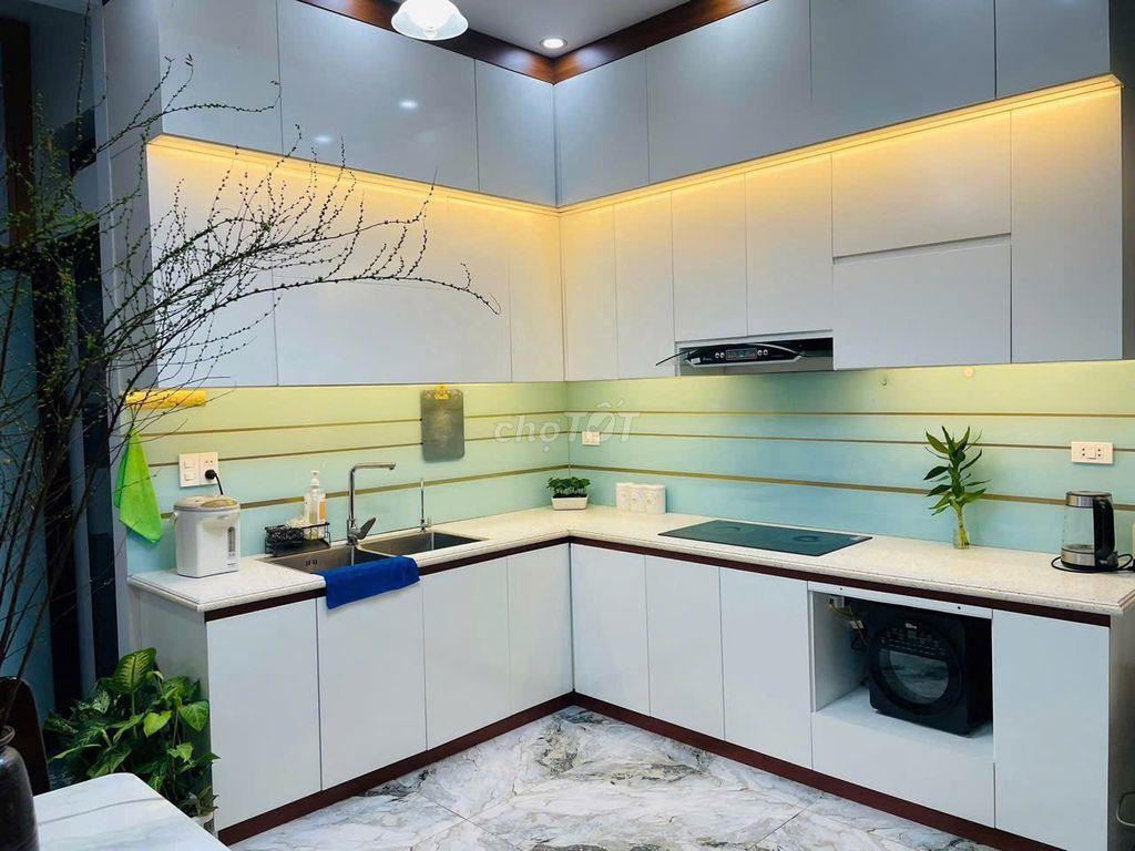 Nhà 4 tầng đẹp long lanh, trung tâm Quận Hải An