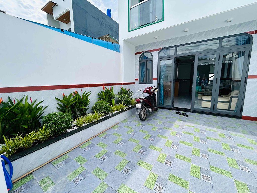 nhà ngộp cần bán gấp trong tuần