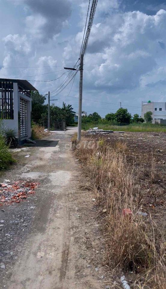 Thông tin chi tiết: Vị trí: Mỹ Lộc Cần Giuộc, Cách SG 20p chạy xe