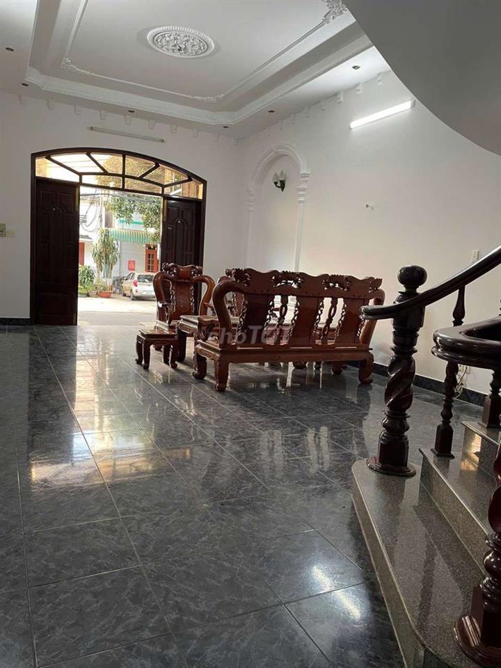 Cho thuê nhà ở nguyên căn