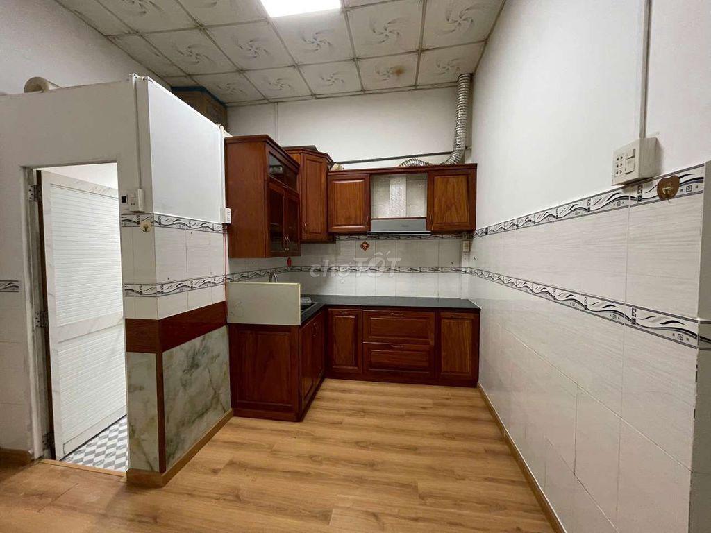 cho thuê nhà trệt 2pn hẻm 311 Nguyễn Văn Cừ