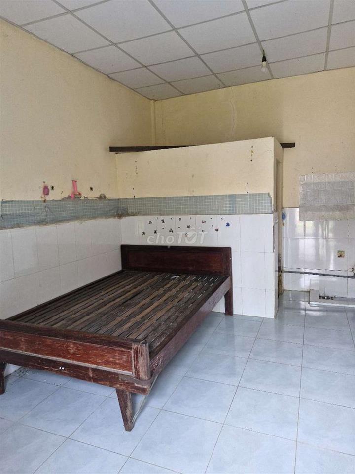 Phòng trọ đi được 2 đường 30/4 và 3/2