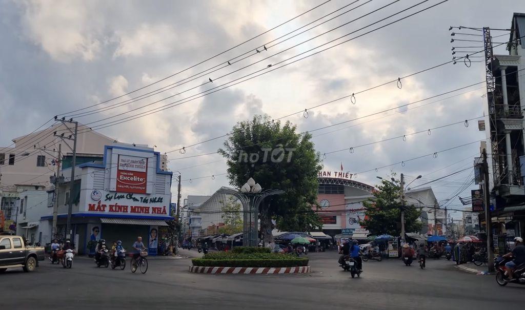 1,3 tỷ - Đất 2 mặt hẻm TT Chợ Lớn Phan Thiết, đường Nguyễn Văn Cừ