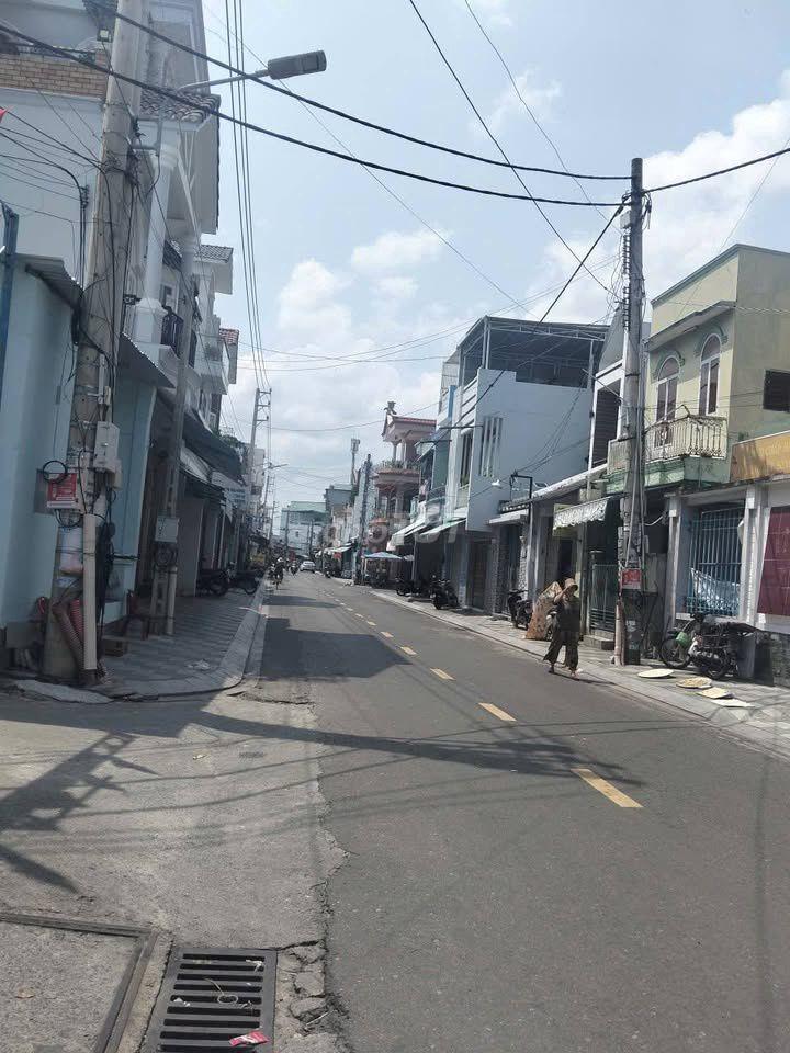 1,3 tỷ - Đất 2 mặt hẻm TT Chợ Lớn Phan Thiết, đường Nguyễn Văn Cừ