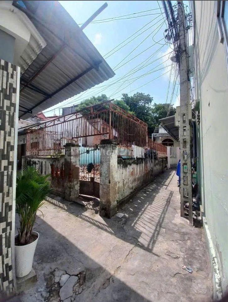 1,3 tỷ - Đất 2 mặt hẻm TT Chợ Lớn Phan Thiết, đường Nguyễn Văn Cừ