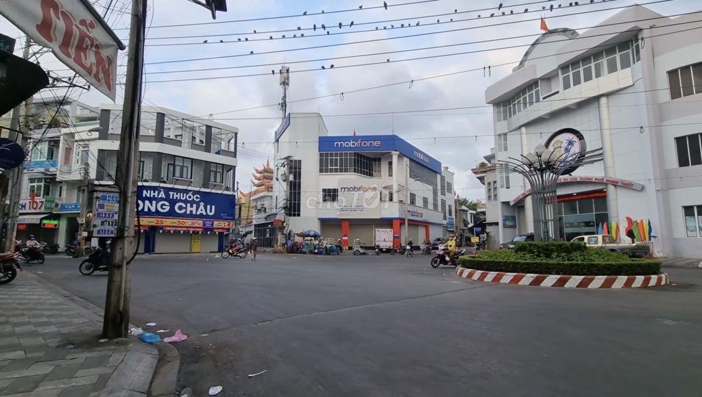 1,3 tỷ - Đất 2 mặt hẻm TT Chợ Lớn Phan Thiết, đường Nguyễn Văn Cừ