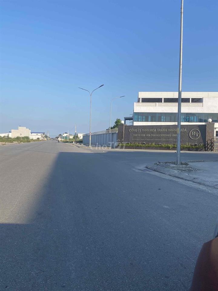 đất ngay trục đường thanh niên thị trấn quảng xương thanh hoá