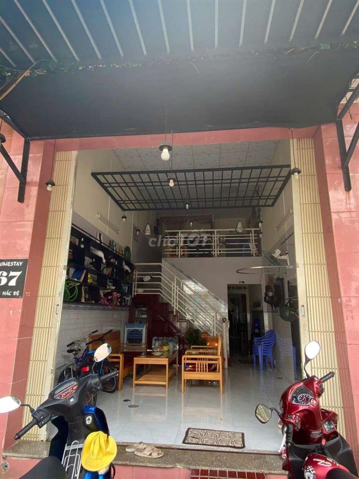 Bán nhà mặt tiền gần biển, khu du lịch bến xe, siêu thị