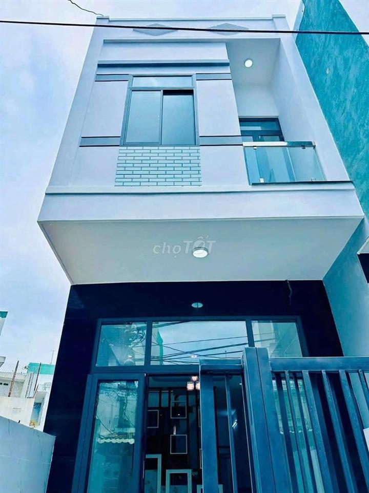 Bán nhà 2 tầng xây mới 100% hẻm Trần Quốc Toản 